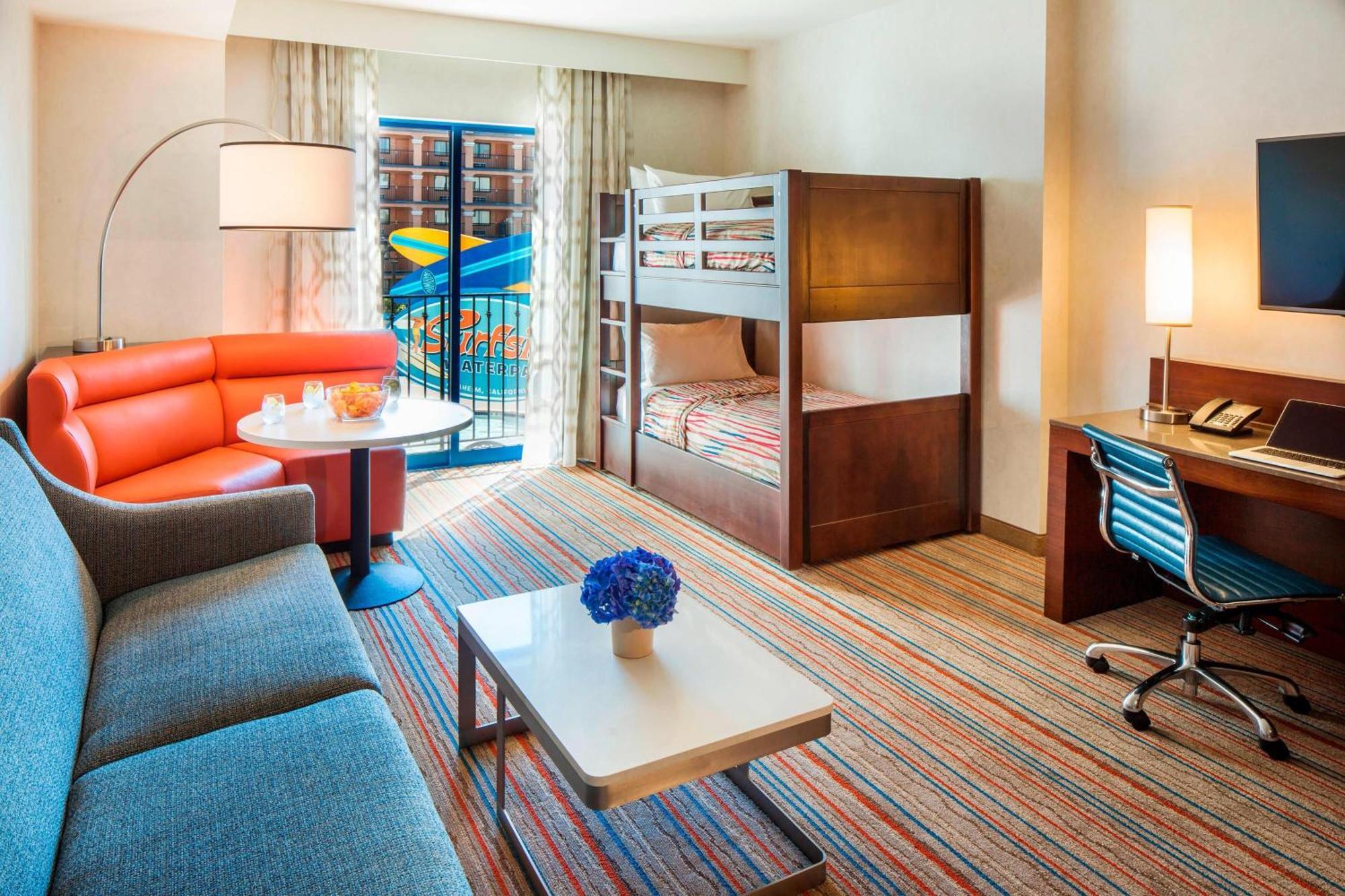 Courtyard Anaheim Theme Park Entrance Hotel Bagian luar foto