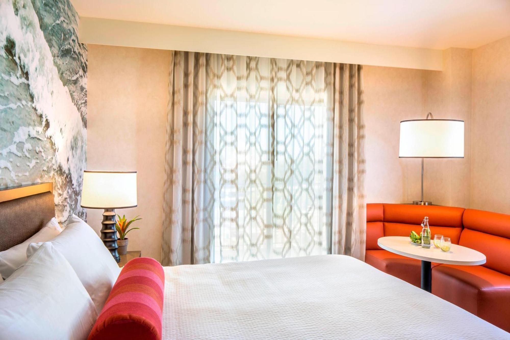 Courtyard Anaheim Theme Park Entrance Hotel Bagian luar foto