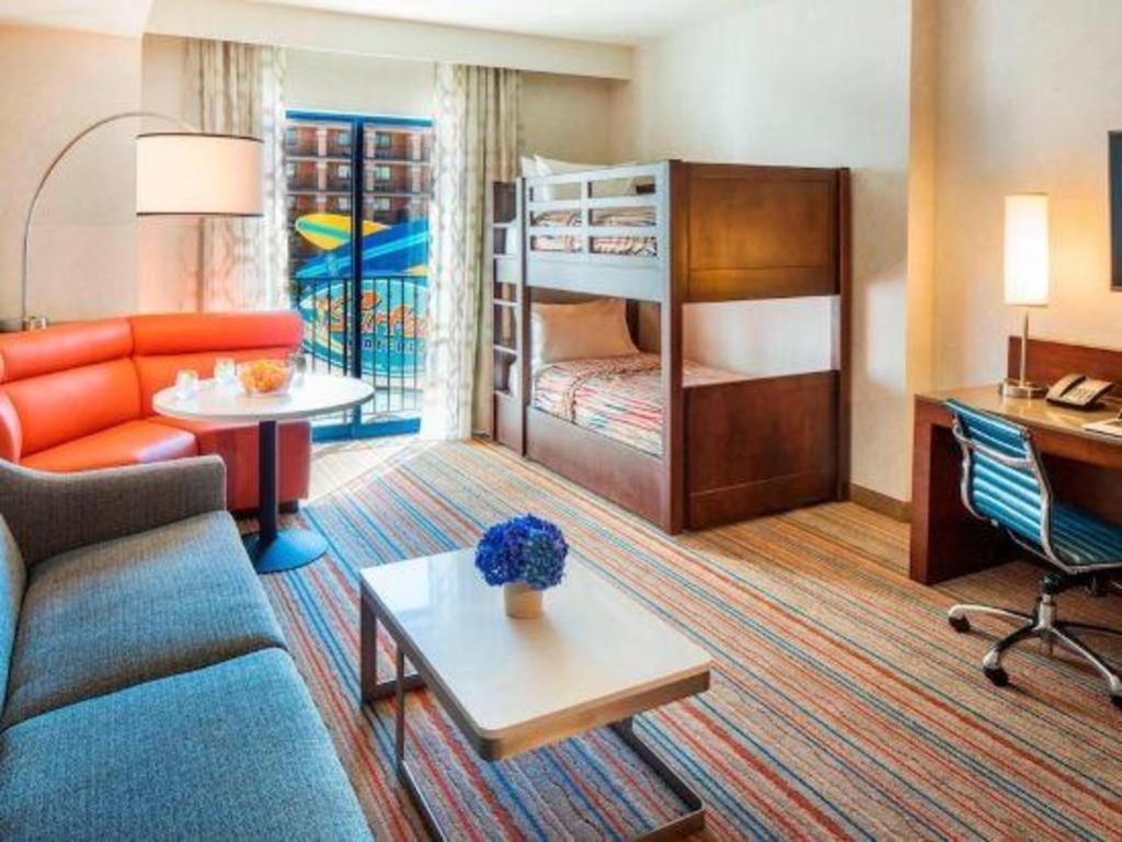 Courtyard Anaheim Theme Park Entrance Hotel Bagian luar foto