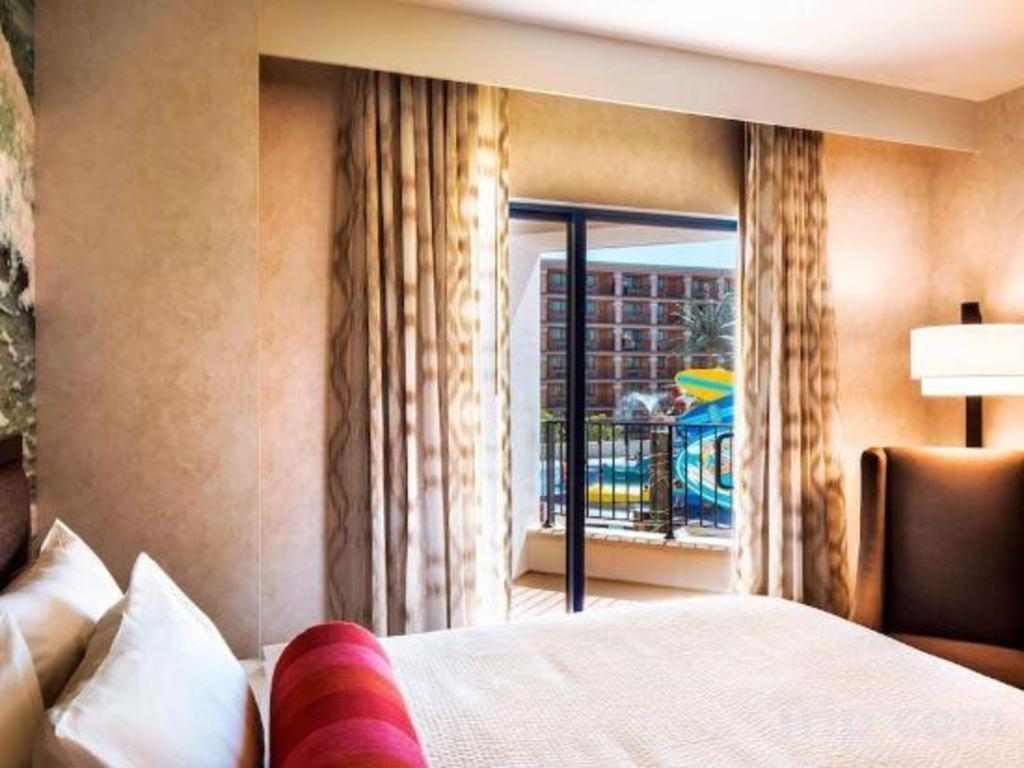 Courtyard Anaheim Theme Park Entrance Hotel Bagian luar foto