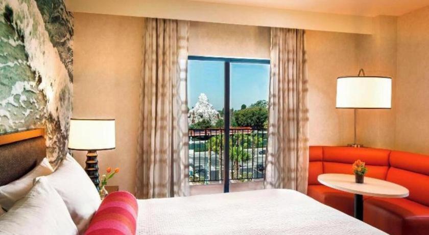 Courtyard Anaheim Theme Park Entrance Hotel Bagian luar foto