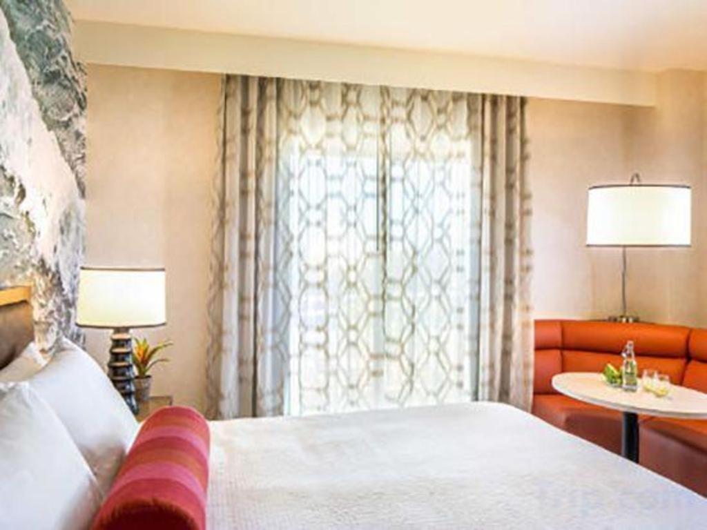 Courtyard Anaheim Theme Park Entrance Hotel Bagian luar foto